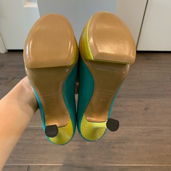 Final sale! NK brand new heels! - Picture 4 of 6